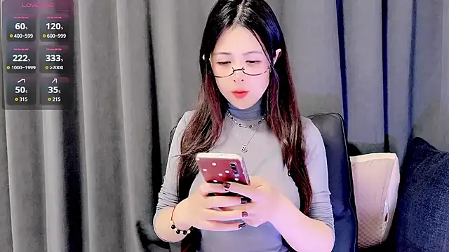 candy-yiyi online show from 03/16/26, 08:29