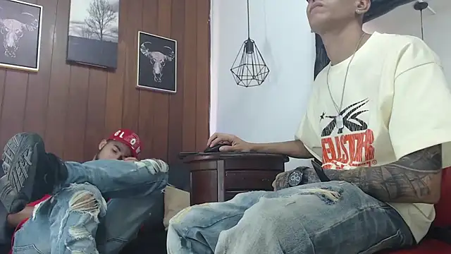 GaboReyes online show from 09/24/25, 04:49