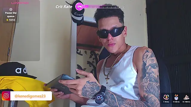 GaboReyes online show from 11/30/25, 03:27