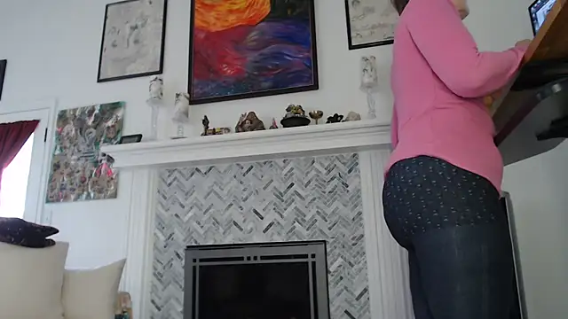 AuroraWillows online show from 01/26/25, 08:34