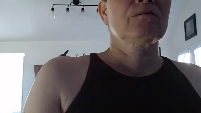 Snapshot of AuroraWillows chatting on 11/14/25, 03:33 AuroraWillows online show from 11/14/25, 03:33