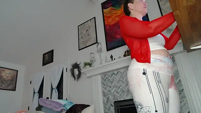 Snapshot of AuroraWillows chatting on 11/17/25, 11:49 AuroraWillows online show from 11/17/25, 11:49