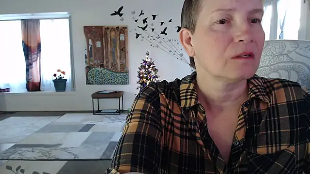 Snapshot of AuroraWillows chatting on 11/28/25, 02:09 AuroraWillows online show from 11/28/25, 02:09