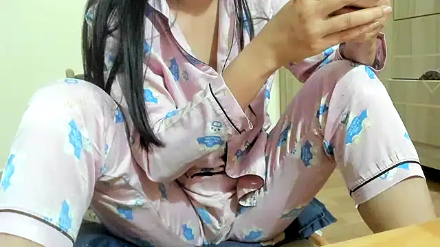Snapshot of Beauty_Asian_Tina chatting on 02/07/25, 06:34 Beauty Asian Tina online show from 02/07/25, 06:34