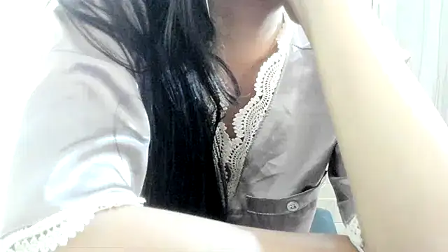 Snapshot of Beauty_Asian_Tina chatting on 02/14/25, 05:57 Beauty Asian Tina online show from 02/14/25, 05:57