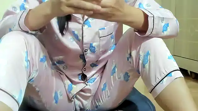 Snapshot of Beauty_Asian_Tina chatting on 02/19/25, 03:17 Beauty Asian Tina online show from 02/19/25, 03:17