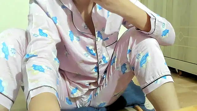 Snapshot of Beauty_Asian_Tina chatting on 02/26/25, 10:58 Beauty Asian Tina online show from 02/26/25, 10:58