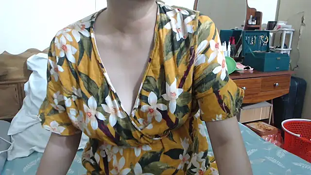 Beauty Asian Tina online show from 10/12/25, 03:05