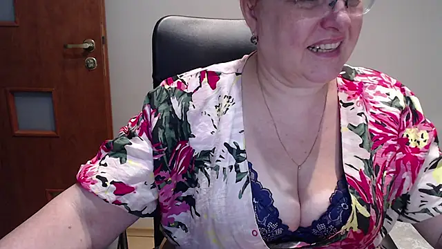 JoannaAndNeighbour online show from 02/07/25, 08:11