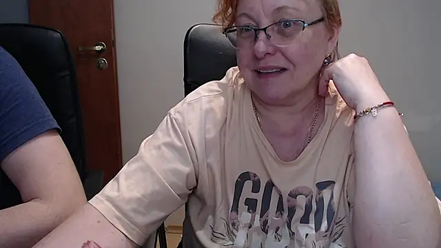 JoannaAndNeighbour online show from 02/13/25, 07:42
