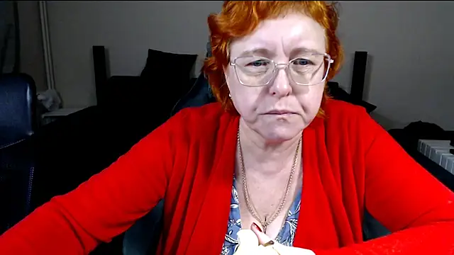 Snapshot of JoannaAndNeighbour chatting on 02/05/26, 05:56 JoannaAndNeighbour online show from 02/05/26, 05:56