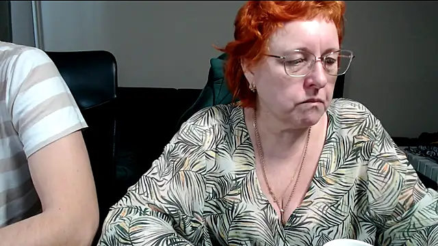 Snapshot of JoannaAndNeighbour chatting on 02/10/26, 08:07 JoannaAndNeighbour online show from 02/10/26, 08:07