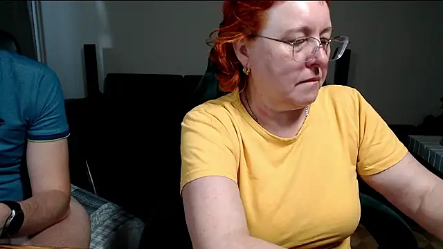 Snapshot of JoannaAndNeighbour chatting on 03/09/26, 07:56 JoannaAndNeighbour online show from 03/09/26, 07:56