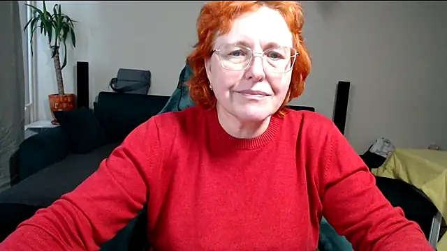 Snapshot of JoannaAndNeighbour chatting on 03/21/26, 11:04 JoannaAndNeighbour online show from 03/21/26, 11:04