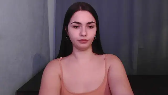HannahMeid online show from 12/13/24, 06:49