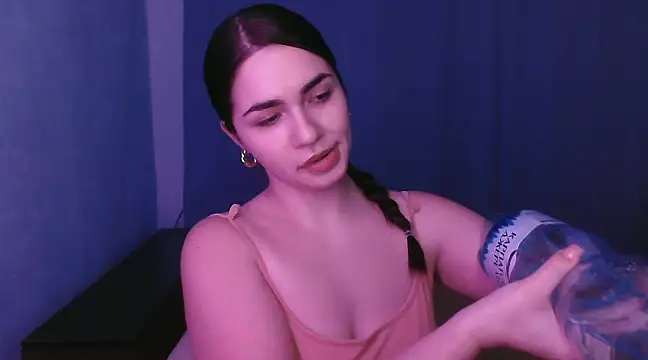 HannahMeid online show from 01/09/25, 07:40