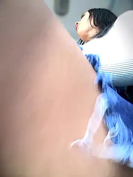 Snapshot of __IRIS__ chatting on 11/24/25, 06:40 IRIS online show from 11/24/25, 06:40