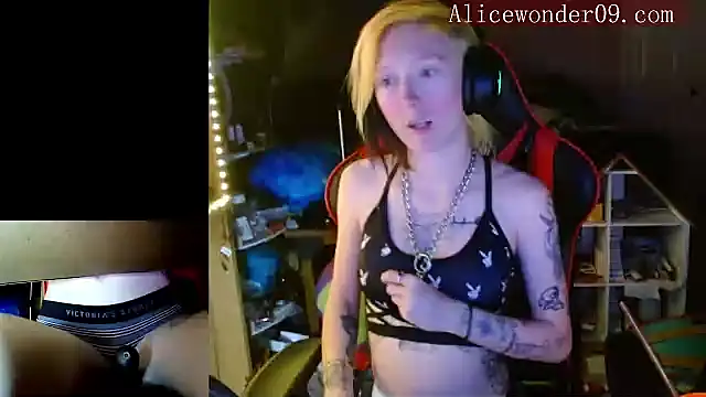 Snapshot of alicewonder09 chatting on 12/02/24, 05:59 alicewonder09 online show from 12/02/24, 05:59