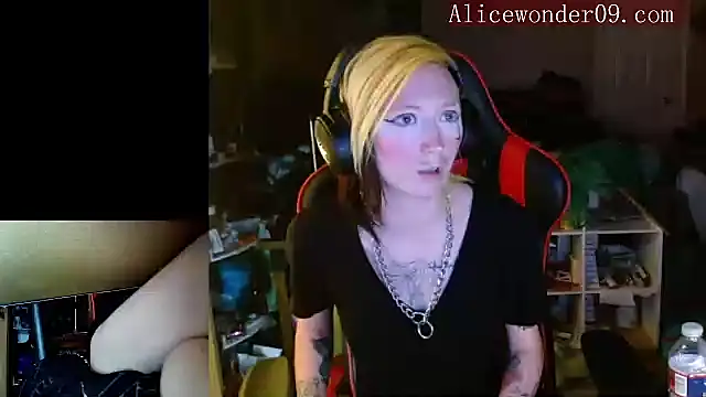 Snapshot of alicewonder09 chatting on 12/07/24, 06:32 alicewonder09 online show from 12/07/24, 06:32