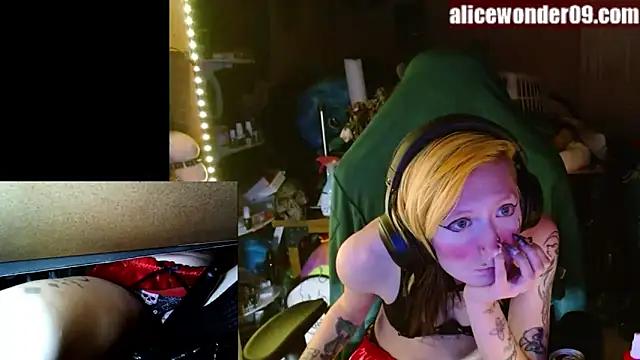 Snapshot of alicewonder09 chatting on 12/26/24, 05:47 alicewonder09 online show from 12/26/24, 05:47