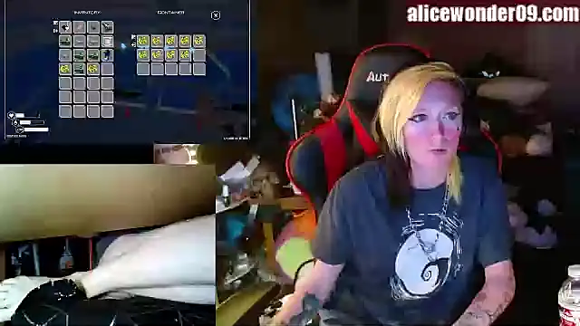 Snapshot of alicewonder09 chatting on 01/01/25, 04:29 alicewonder09 online show from 01/01/25, 04:29