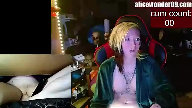 Snapshot of alicewonder09 chatting on 01/06/25, 08:57 alicewonder09 online show from 01/06/25, 08:57