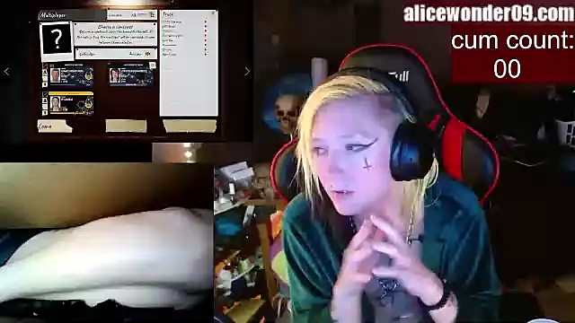Snapshot of alicewonder09 chatting on 01/06/25, 12:02 alicewonder09 online show from 01/06/25, 12:02