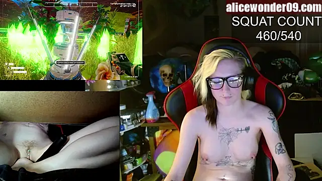 Snapshot of alicewonder09 chatting on 01/25/25, 07:17 alicewonder09 online show from 01/25/25, 07:17