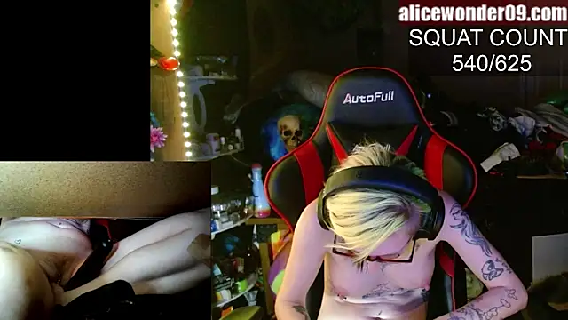 Snapshot of alicewonder09 chatting on 01/26/25, 07:42 alicewonder09 online show from 01/26/25, 07:42