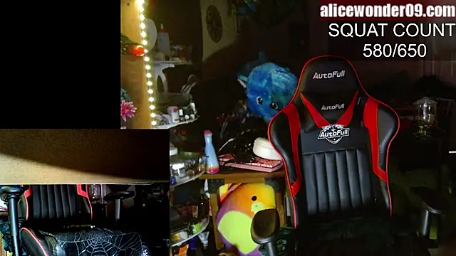 Snapshot of alicewonder09 chatting on 01/27/25, 04:52 alicewonder09 online show from 01/27/25, 04:52