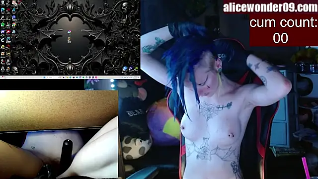 Snapshot of alicewonder09 chatting on 02/11/25, 08:37 alicewonder09 online show from 02/11/25, 08:37