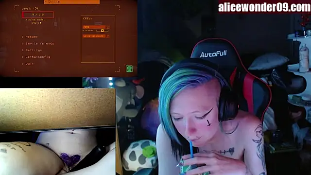 Snapshot of alicewonder09 chatting on 02/14/25, 07:07 alicewonder09 online show from 02/14/25, 07:07