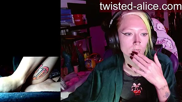 alicewonder09 online show from 06/05/26, 03:02