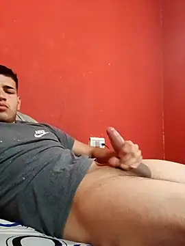 Snapshot of ynose2 chatting on 11/11/25, 12:38 ynose2 online show from 11/11/25, 12:38