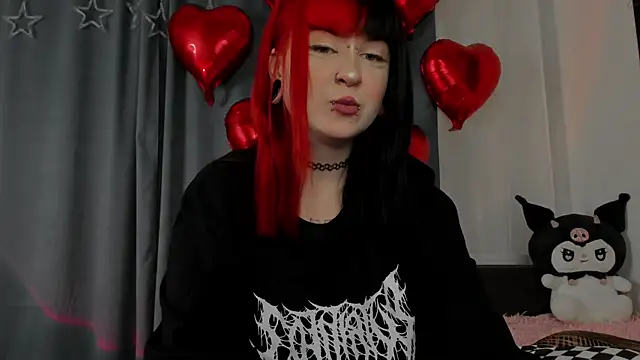 t0riayun0 online show from 02/15/25, 08:01