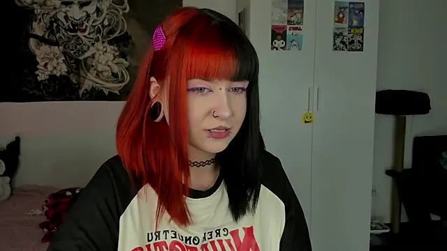 t0riayun0 online show from 02/23/25, 10:20