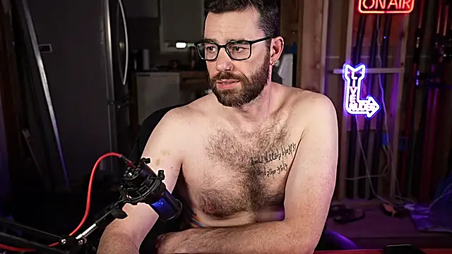 Snapshot of Fastflogger1 chatting on 12/02/24, 04:09 Fastflogger1 online show from 12/02/24, 04:09