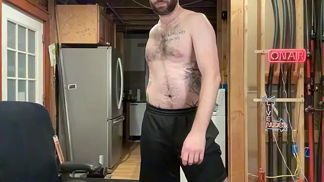 Snapshot of Fastflogger1 chatting on 12/14/24, 04:34 Fastflogger1 online show from 12/14/24, 04:34