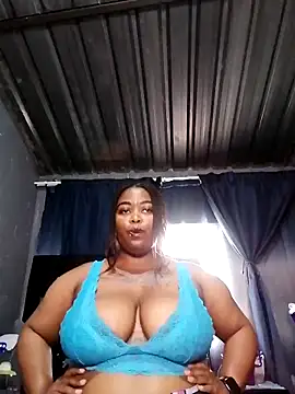 caramelbooty69 online show from 09/17/25, 12:29
