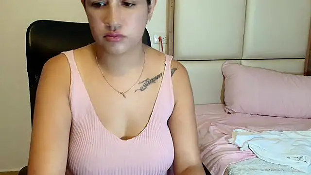 sara2520 online show from 05/01/26, 11:09