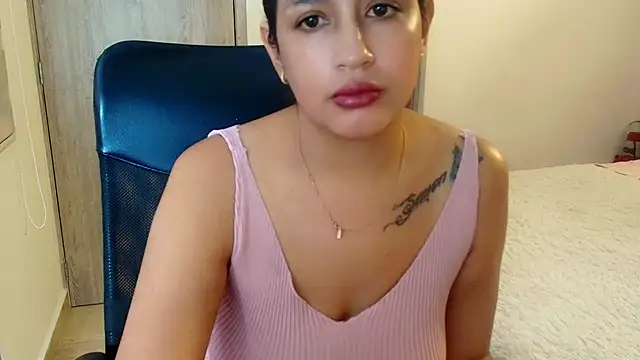 sara2520 online show from 05/15/26, 08:27
