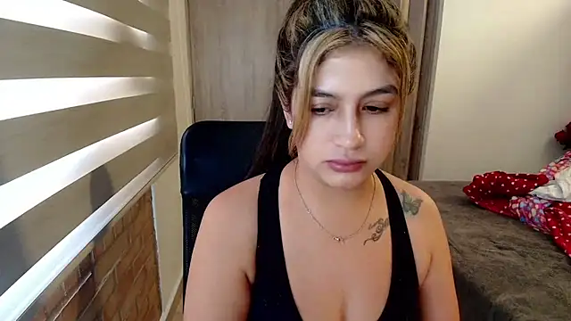 sara2520 online show from 07/27/26, 12:56