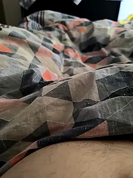 Snapshot of handsometurkish chatting on 11/15/25, 08:22 handsometurkish online show from 11/15/25, 08:22