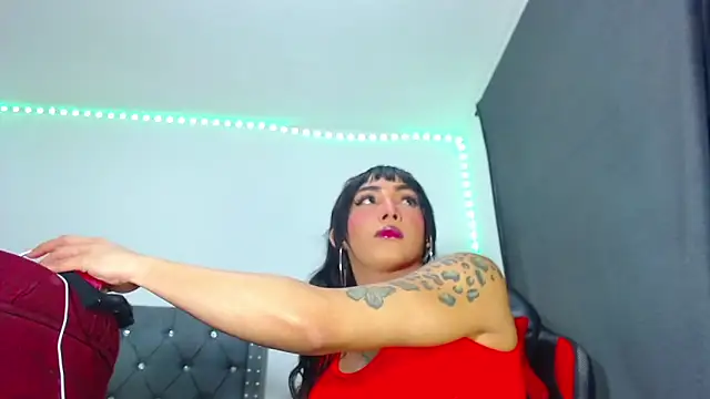 Snapshot of party_aass chatting on 01/09/25, 02:11 party aass online show from 01/09/25, 02:11