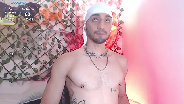 Snapshot of JACKMARCKOS chatting on 10/24/25, 07:10 JACKMARCKOS online show from 10/24/25, 07:10