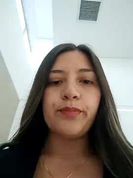 alana 69 online show from 09/17/25, 09:16