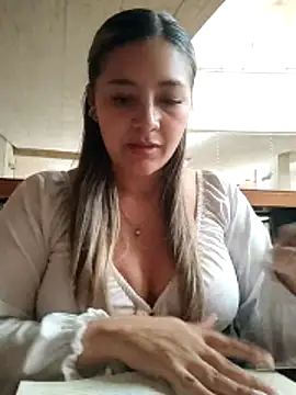 alana 69 online show from 04/30/26, 09:19