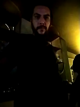 Snapshot of Pziko chatting on 10/25/25, 06:10 Pziko online show from 10/25/25, 06:10