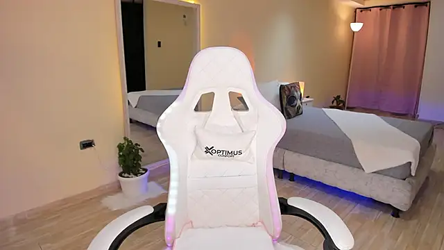 carleee winter online show from 09/24/25, 12:25