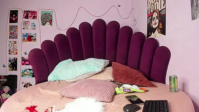 Snapshot of karla_ricochett chatting on 11/01/25, 04:47 karla ricochett online show from 11/01/25, 04:47